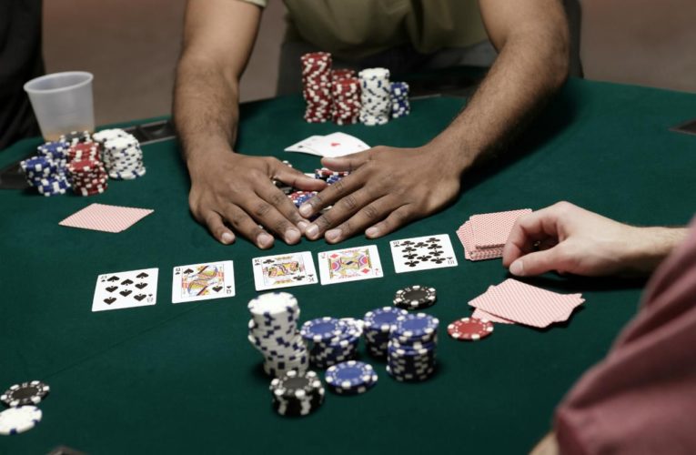 How to Play Blackjack – Ultimate Beginner’s Guide
